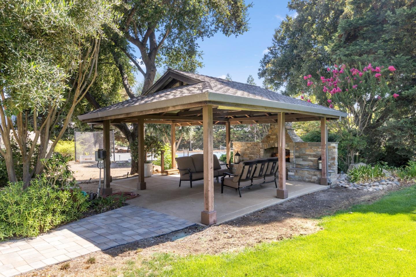 Detail Gallery Image 36 of 59 For 7096 Holsclaw Rd, Gilroy,  CA 95020 - 4 Beds | 3/1 Baths
