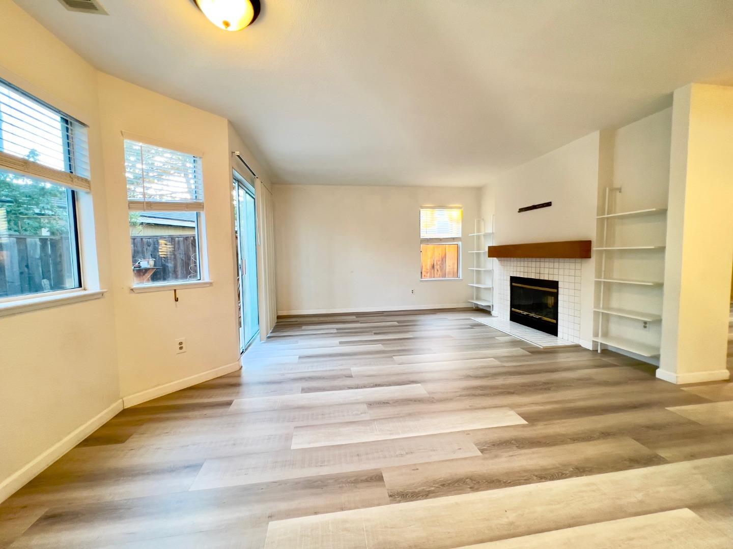 Detail Gallery Image 21 of 50 For 479 Tioga Ct, Pleasanton,  CA 94566 - 3 Beds | 2/1 Baths