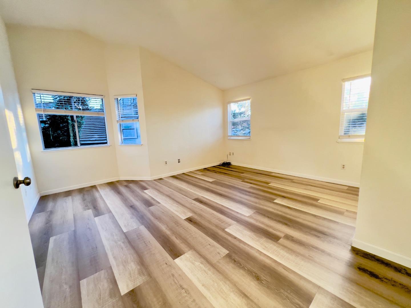 Detail Gallery Image 34 of 50 For 479 Tioga Ct, Pleasanton,  CA 94566 - 3 Beds | 2/1 Baths