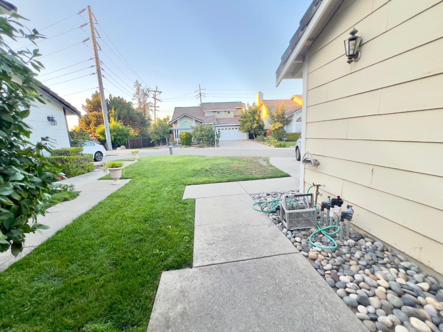 Detail Gallery Image 6 of 50 For 479 Tioga Ct, Pleasanton,  CA 94566 - 3 Beds | 2/1 Baths