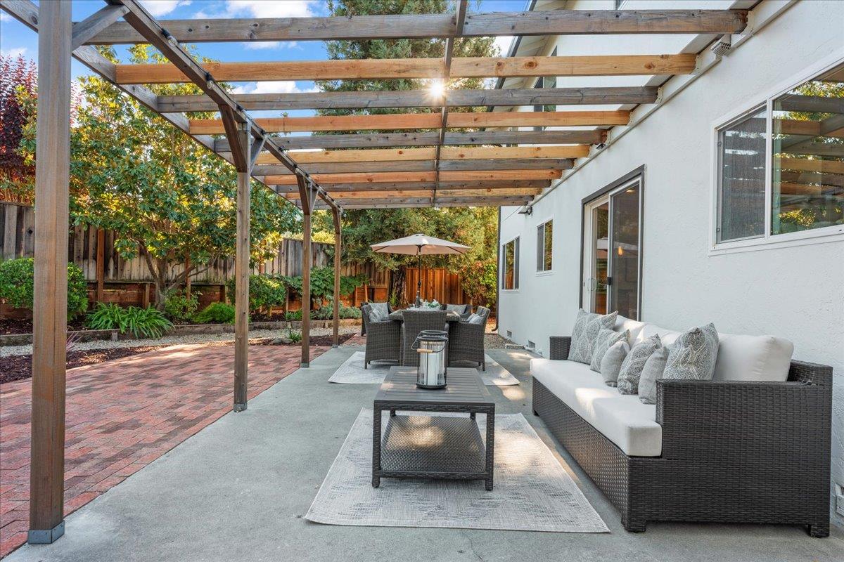 Detail Gallery Image 26 of 38 For 6698 Charter Oak Pl, San Jose,  CA 95120 - 5 Beds | 3 Baths