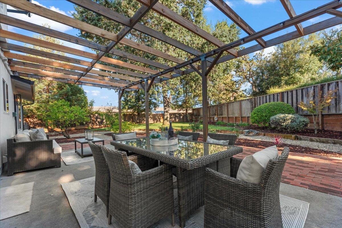 Detail Gallery Image 28 of 38 For 6698 Charter Oak Pl, San Jose,  CA 95120 - 5 Beds | 3 Baths