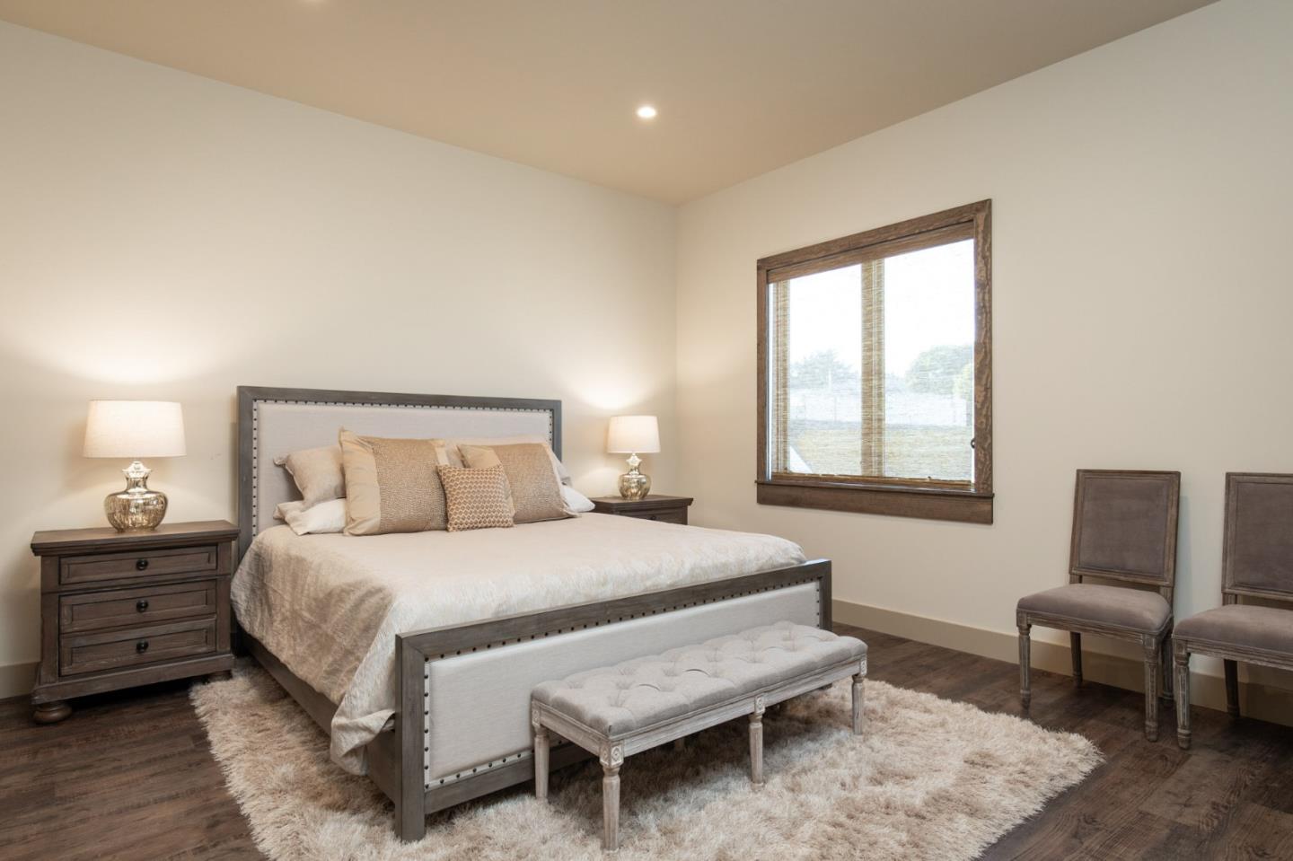 Detail Gallery Image 6 of 24 For 575 Foam St #D,  Monterey,  CA 93940 - 3 Beds | 2 Baths