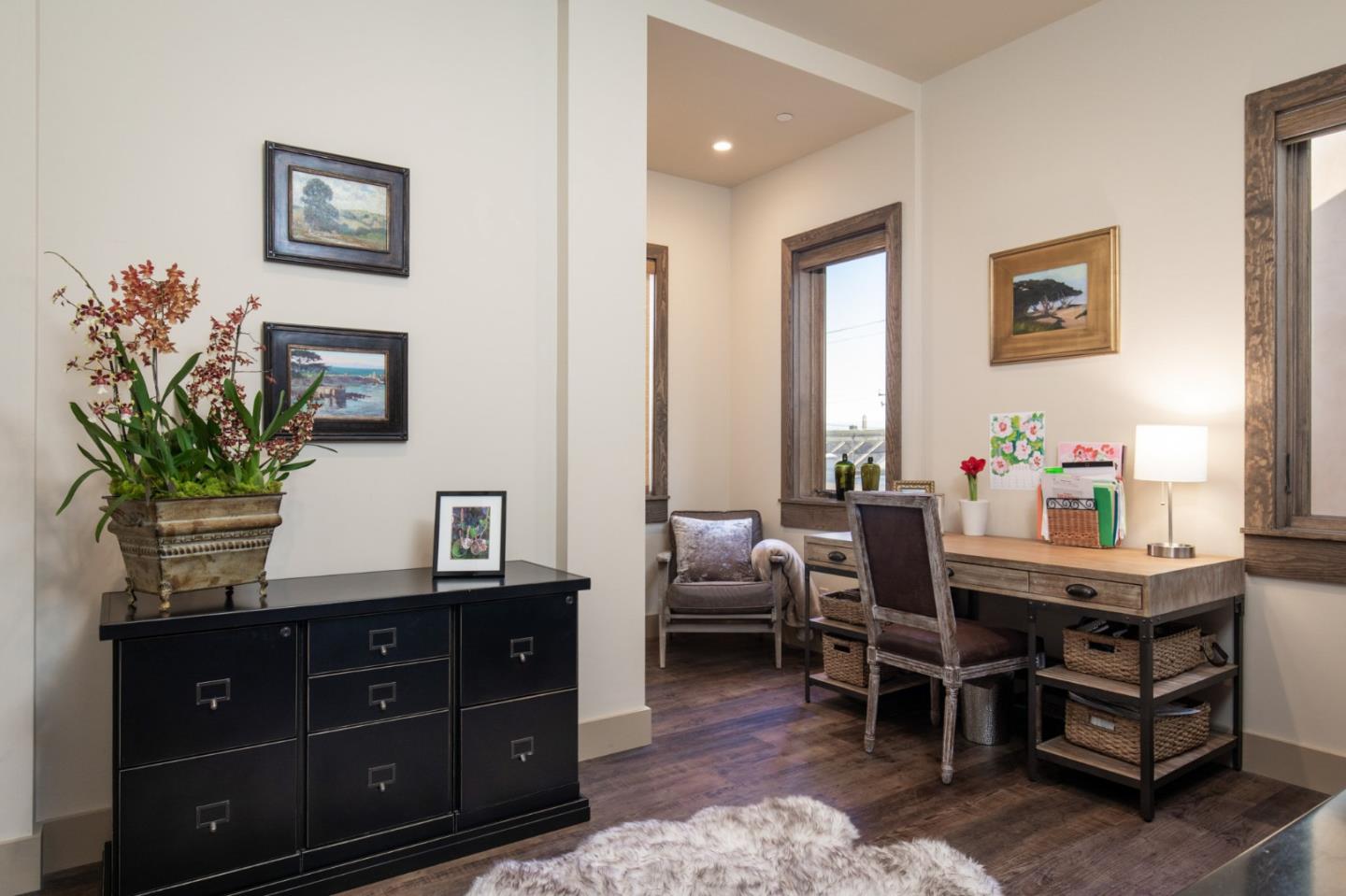 Detail Gallery Image 8 of 24 For 575 Foam St #D,  Monterey,  CA 93940 - 3 Beds | 2 Baths