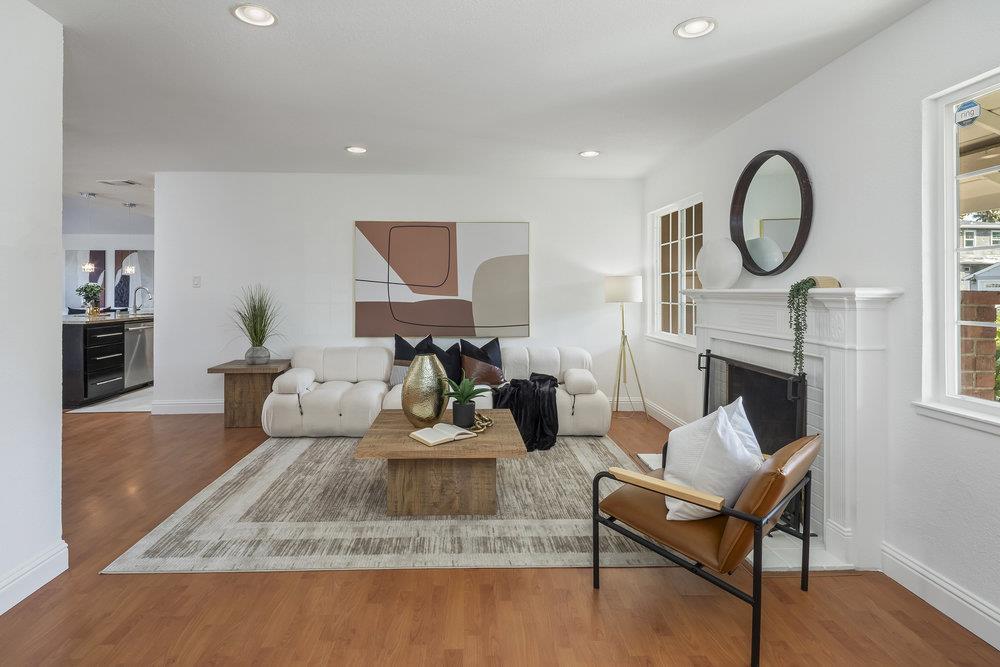 Detail Gallery Image 2 of 13 For 1628 Cunningham St, Santa Clara,  CA 95050 - 4 Beds | 2 Baths