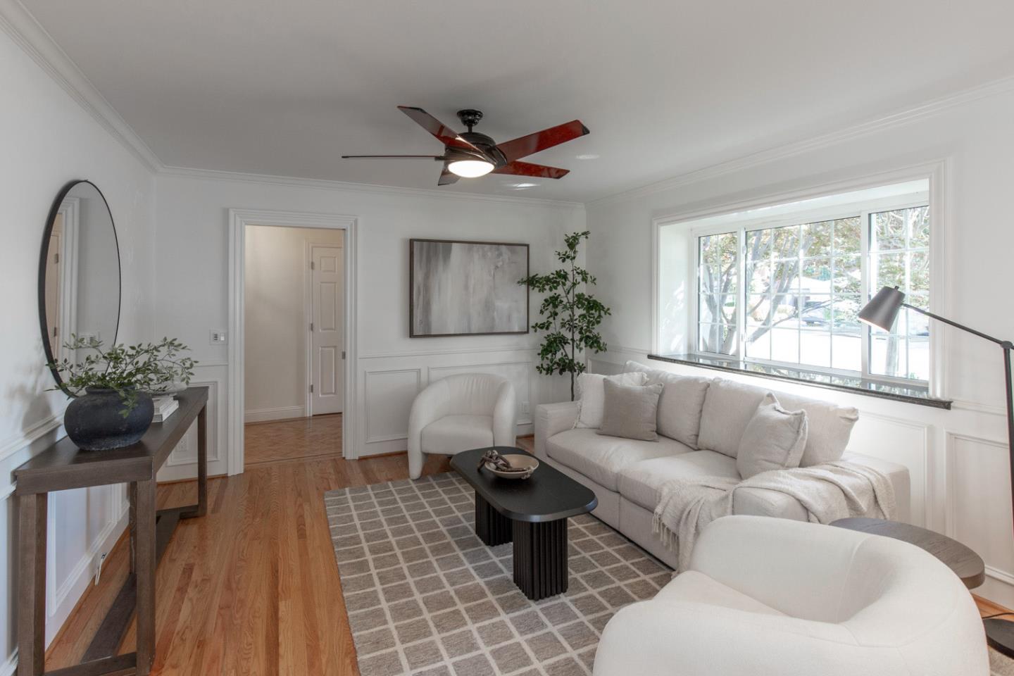 Detail Gallery Image 10 of 29 For 3388 Lubich Dr, Mountain View,  CA 94040 - 3 Beds | 2/1 Baths