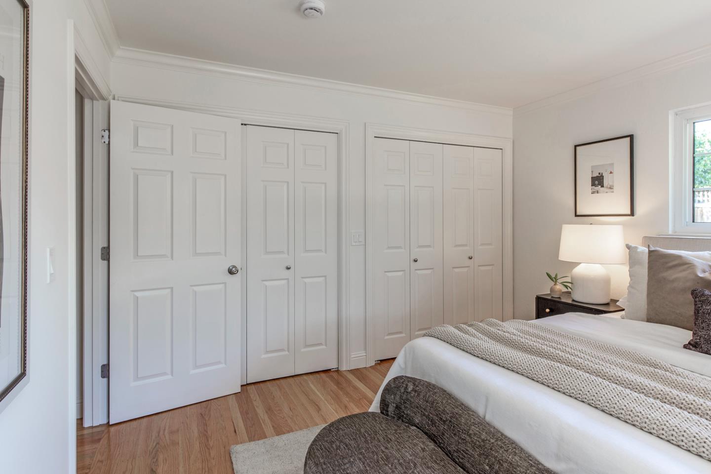 Detail Gallery Image 13 of 29 For 3388 Lubich Dr, Mountain View,  CA 94040 - 3 Beds | 2/1 Baths