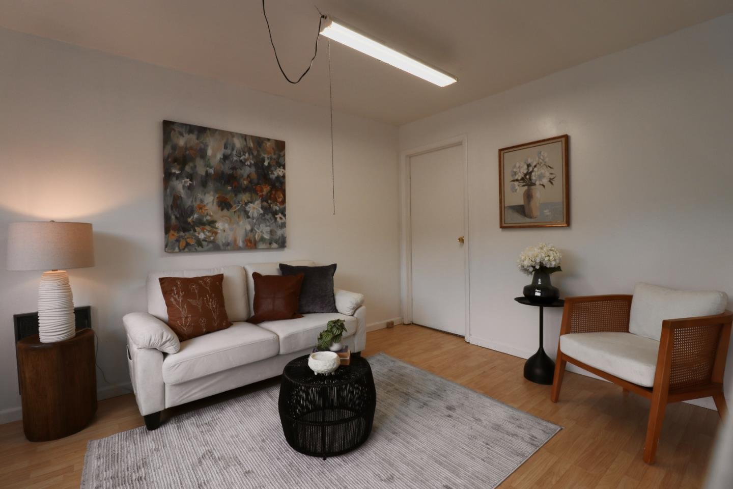 Detail Gallery Image 9 of 21 For 227 Wicklow Dr, South San Francisco,  CA 94080 - 4 Beds | 2 Baths