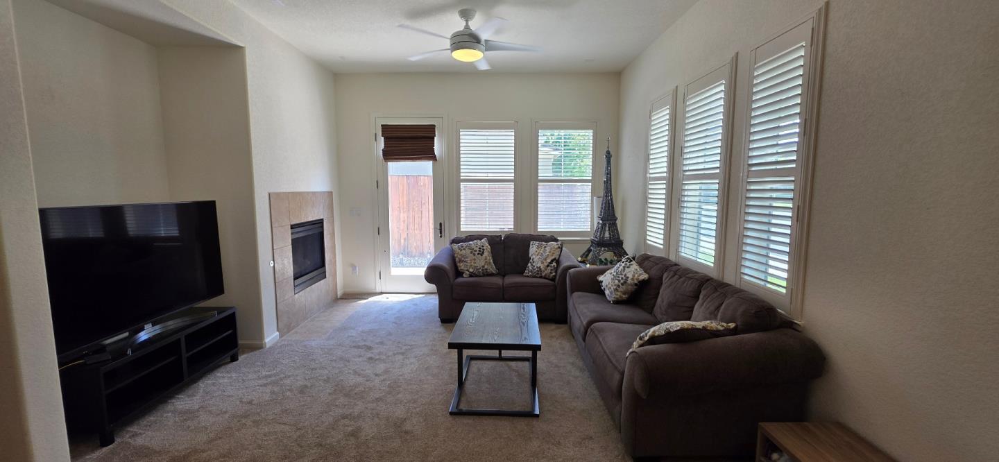 Detail Gallery Image 12 of 39 For 9403 Vintner Cir, Patterson,  CA 95363 - 3 Beds | 2 Baths