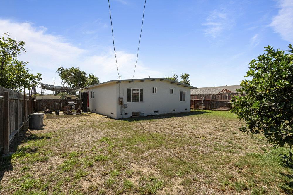 Detail Gallery Image 26 of 27 For 643 Rainier Dr, Salinas,  CA 93906 - 3 Beds | 2 Baths