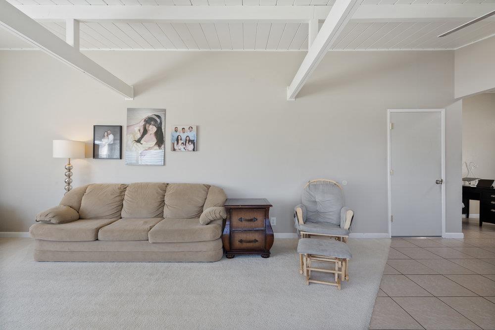 Detail Gallery Image 3 of 27 For 643 Rainier Dr, Salinas,  CA 93906 - 3 Beds | 2 Baths