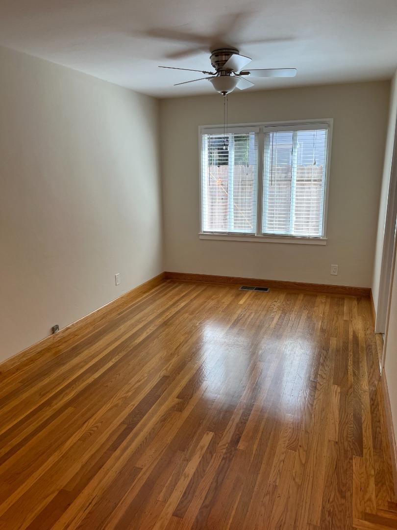 Detail Gallery Image 4 of 15 For 860 Live Oak Ave #1,  Menlo Park,  CA 94025 - 2 Beds | 1 Baths