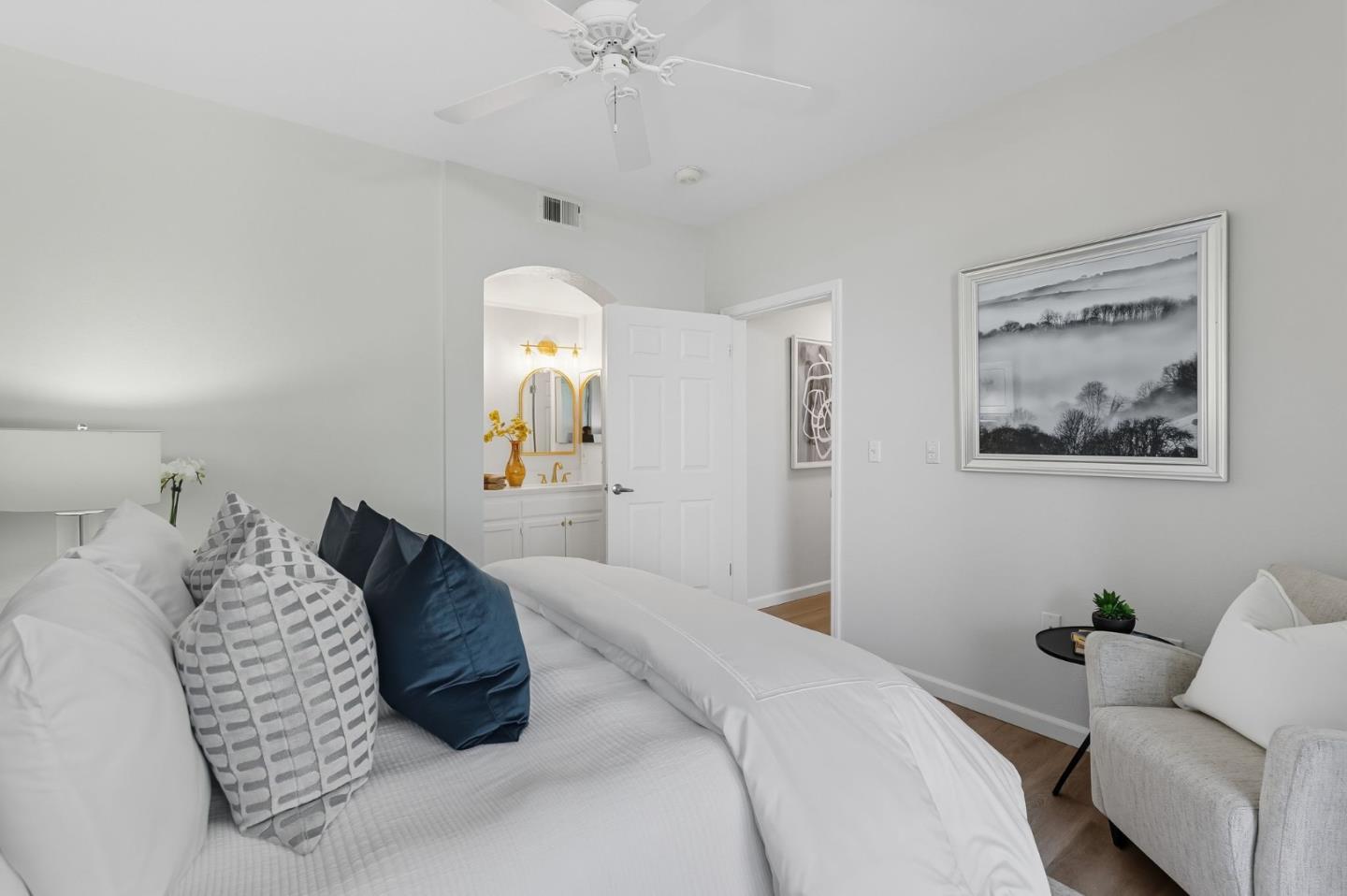 Detail Gallery Image 18 of 26 For 401 Baltic Cir #403,  Redwood City,  CA 94065 - 2 Beds | 2 Baths