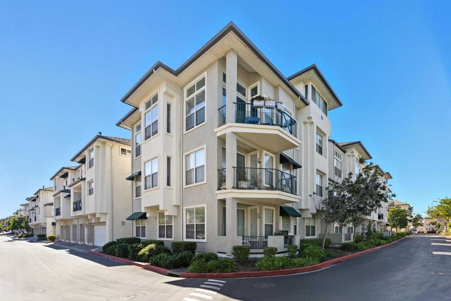 Detail Gallery Image 26 of 26 For 401 Baltic Cir #403,  Redwood City,  CA 94065 - 2 Beds | 2 Baths