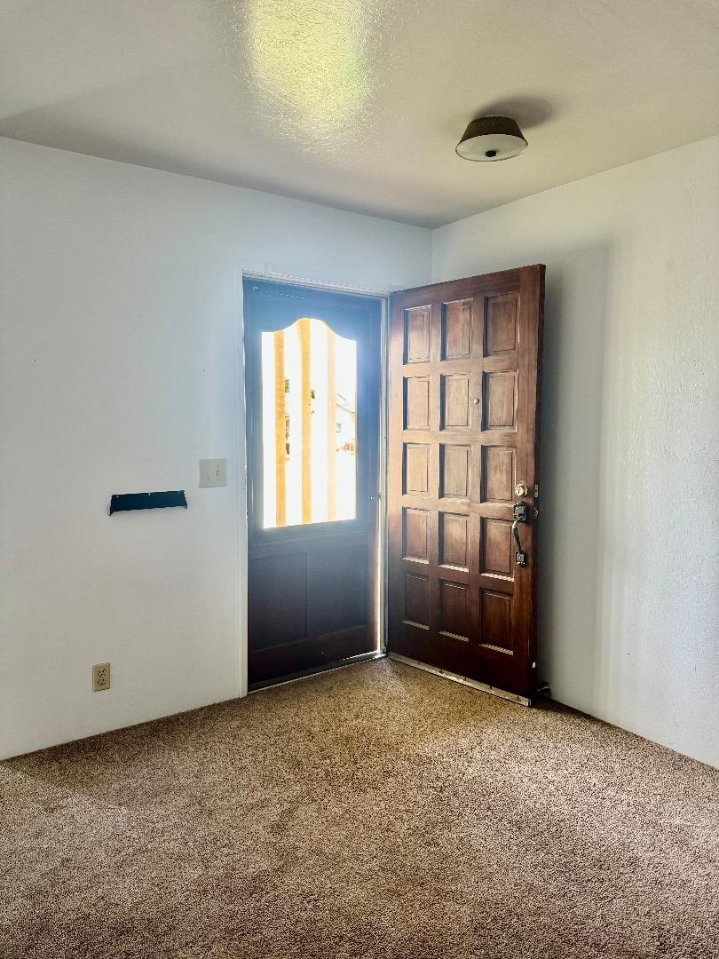 Detail Gallery Image 5 of 24 For 518 Main St, Soledad,  CA 93960 - 3 Beds | 2 Baths