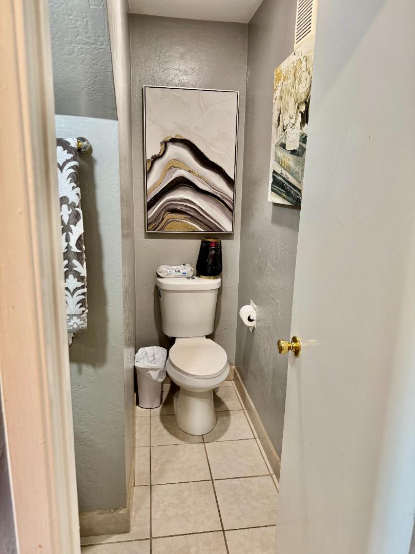 Detail Gallery Image 6 of 12 For 353 Laurel Ave #15,  Hayward,  CA 94541 - 2 Beds | 1/1 Baths