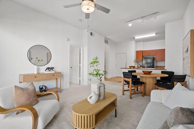 Detail Gallery Image 3 of 35 For 1060 S 3rd St #379,  San Jose,  CA 95112 - 1 Beds | 1 Baths