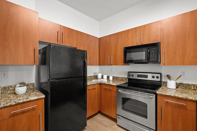 Detail Gallery Image 7 of 35 For 1060 S 3rd St #379,  San Jose,  CA 95112 - 1 Beds | 1 Baths
