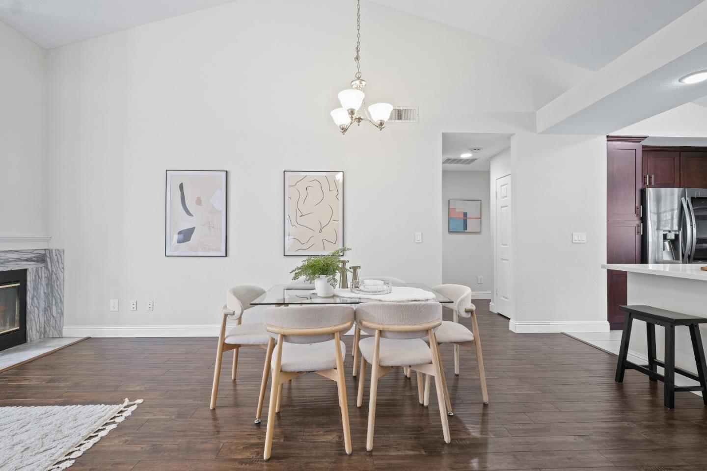 Detail Gallery Image 12 of 54 For 1735 Parkview Green Cir, San Jose,  CA 95131 - 2 Beds | 2 Baths