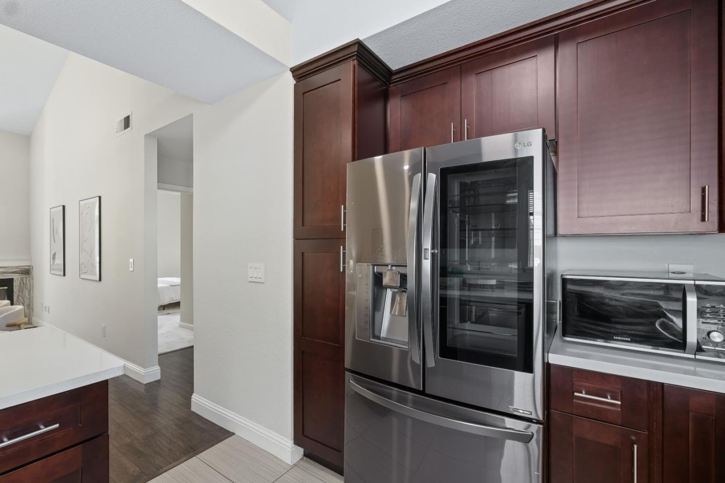 Detail Gallery Image 19 of 54 For 1735 Parkview Green Cir, San Jose,  CA 95131 - 2 Beds | 2 Baths