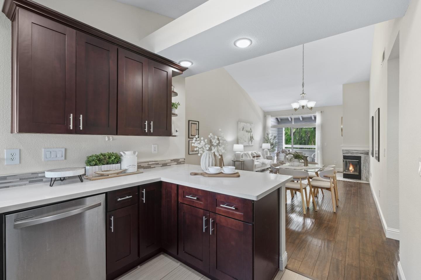 Detail Gallery Image 20 of 54 For 1735 Parkview Green Cir, San Jose,  CA 95131 - 2 Beds | 2 Baths