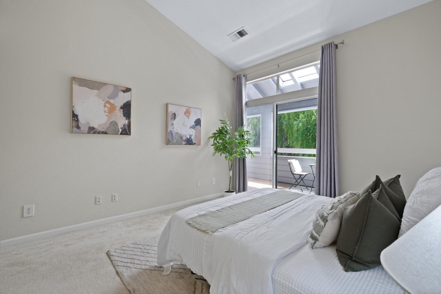 Detail Gallery Image 27 of 54 For 1735 Parkview Green Cir, San Jose,  CA 95131 - 2 Beds | 2 Baths