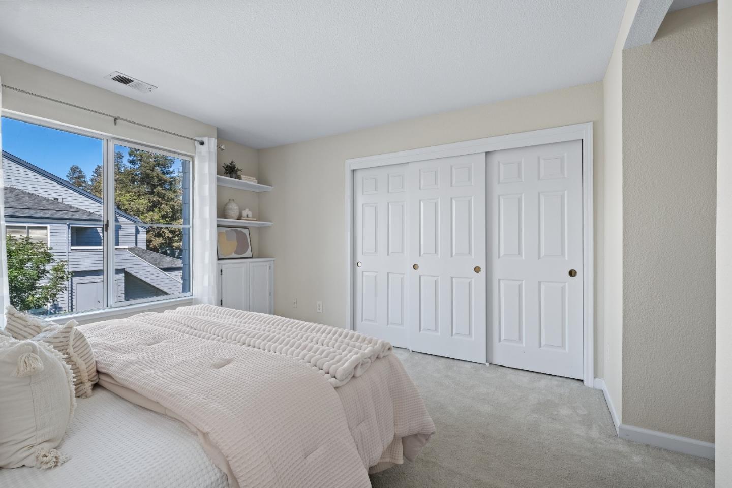 Detail Gallery Image 36 of 54 For 1735 Parkview Green Cir, San Jose,  CA 95131 - 2 Beds | 2 Baths