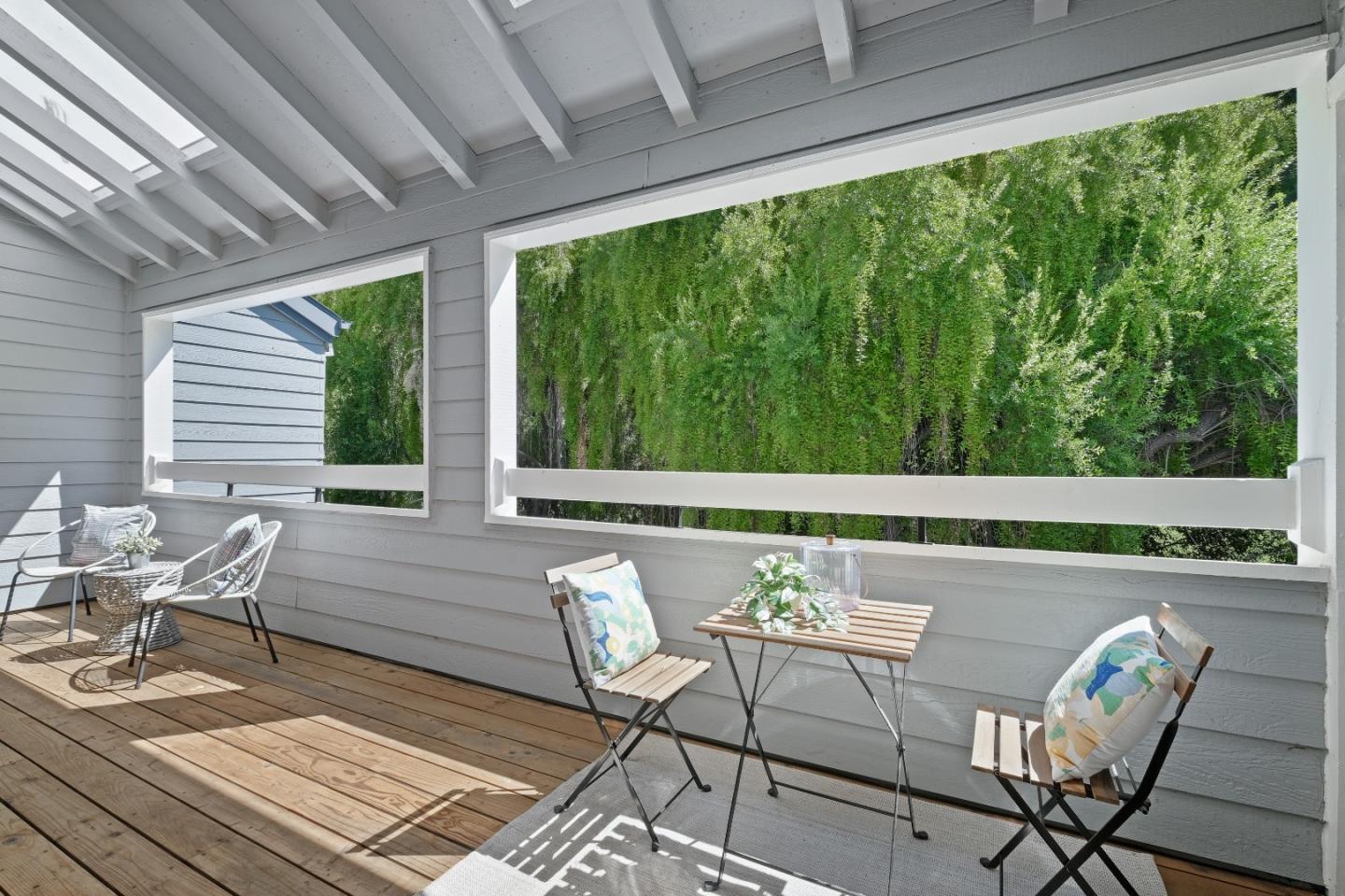 Detail Gallery Image 4 of 54 For 1735 Parkview Green Cir, San Jose,  CA 95131 - 2 Beds | 2 Baths