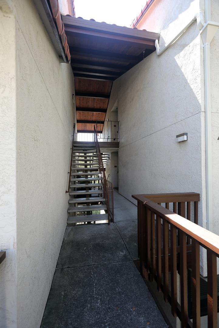 Detail Gallery Image 37 of 45 For 22135 Sevilla Rd #47,  Hayward,  CA 94541 - 2 Beds | 2 Baths