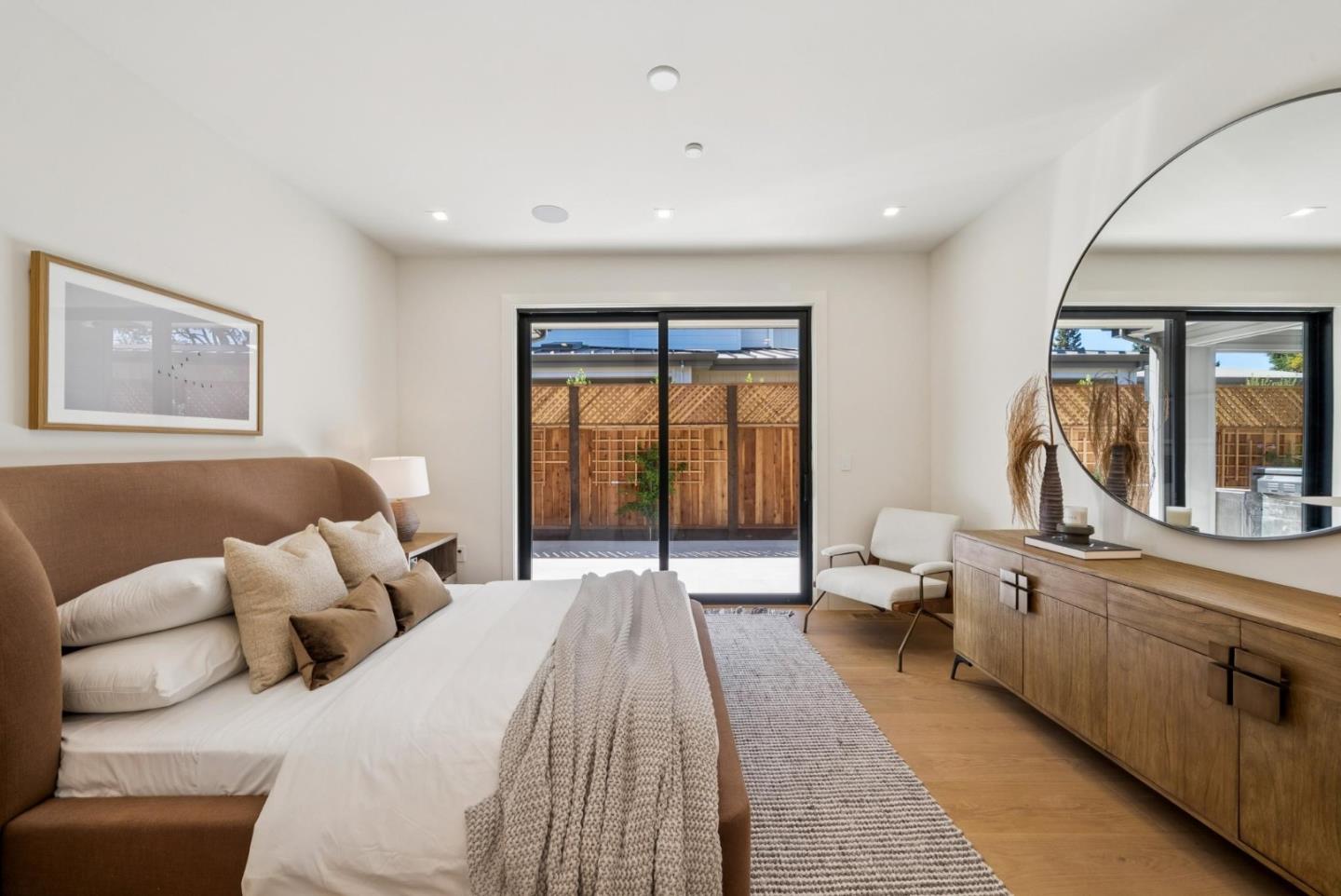 Detail Gallery Image 33 of 86 For 589 Cherry Ave, Los Altos,  CA 94022 - 5 Beds | 5/1 Baths