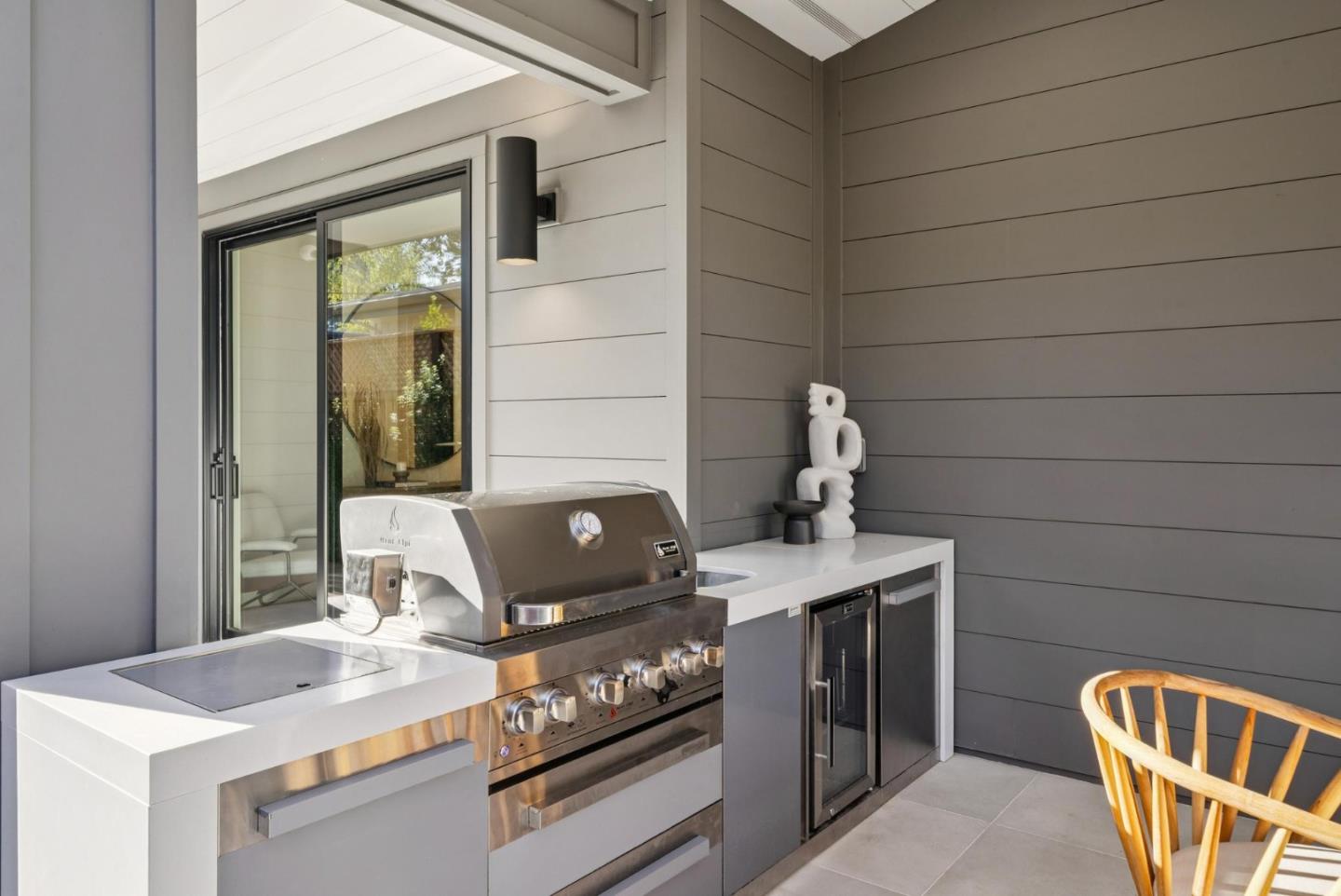 Detail Gallery Image 70 of 86 For 589 Cherry Ave, Los Altos,  CA 94022 - 5 Beds | 5/1 Baths