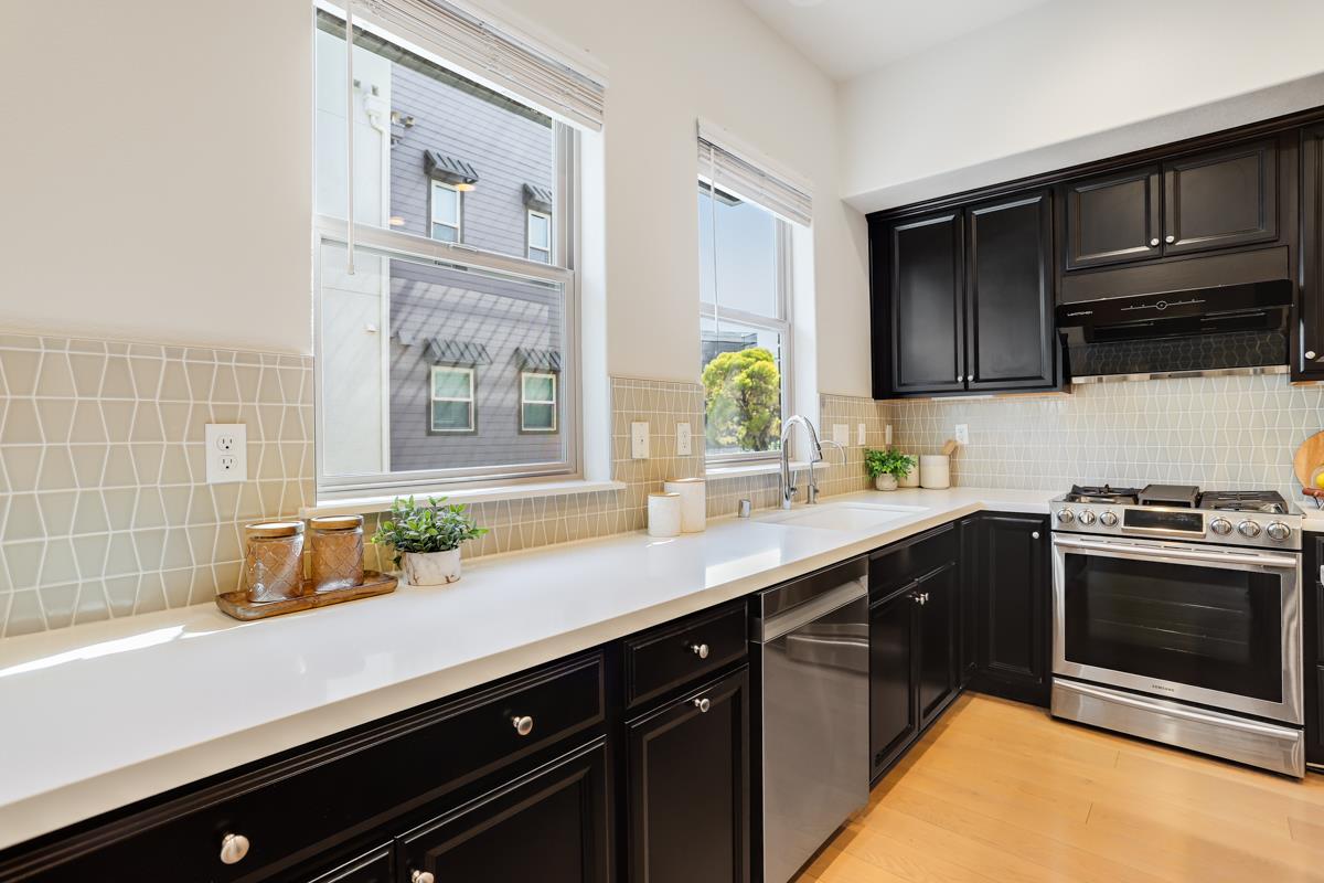 Detail Gallery Image 11 of 28 For 1777 Hazelnut Ln, Milpitas,  CA 95035 - 3 Beds | 3/1 Baths