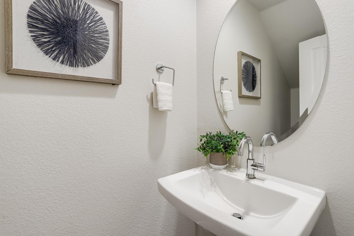 Detail Gallery Image 13 of 28 For 1777 Hazelnut Ln, Milpitas,  CA 95035 - 3 Beds | 3/1 Baths