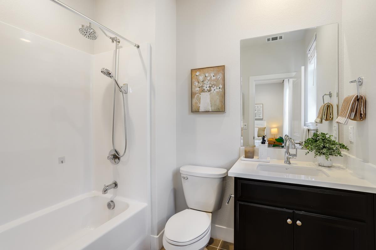 Detail Gallery Image 22 of 28 For 1777 Hazelnut Ln, Milpitas,  CA 95035 - 3 Beds | 3/1 Baths