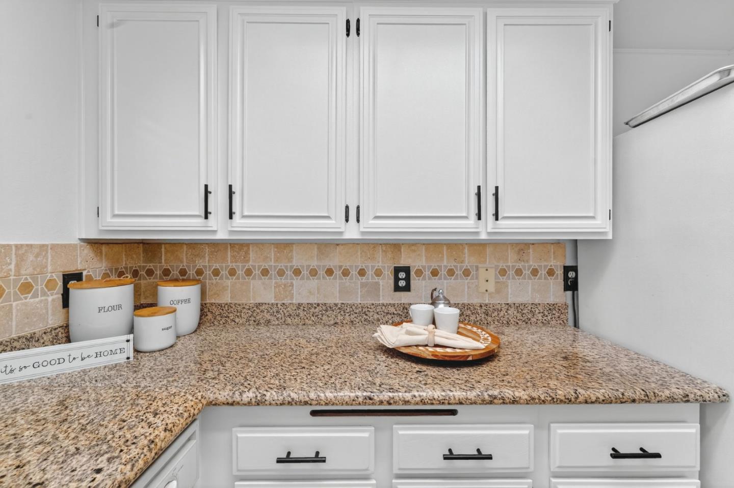 Detail Gallery Image 12 of 27 For 1048 N Abbott Ave, Milpitas,  CA 95035 - 2 Beds | 1 Baths