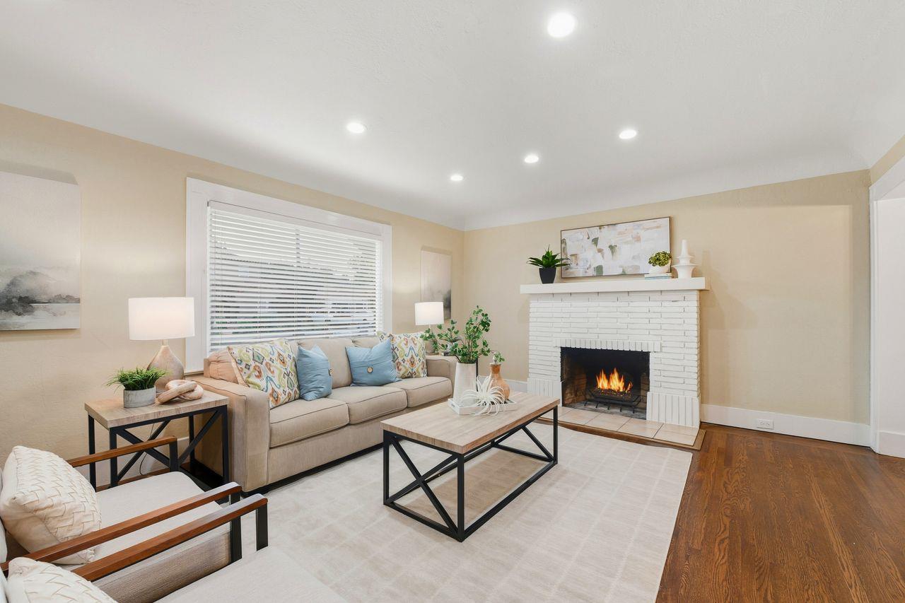 Detail Gallery Image 2 of 27 For 747 Coe Ave, San Jose,  CA 95125 - 4 Beds | 3 Baths