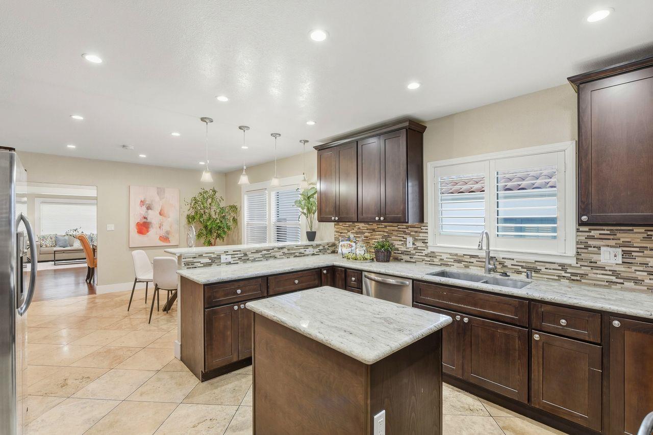 Detail Gallery Image 6 of 27 For 747 Coe Ave, San Jose,  CA 95125 - 4 Beds | 3 Baths