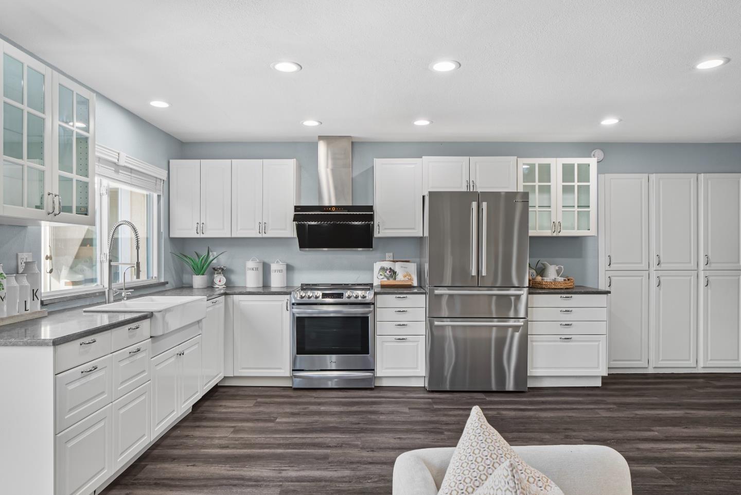 Detail Gallery Image 13 of 46 For 1049 Branbury Way, San Jose,  CA 95133 - 4 Beds | 2 Baths