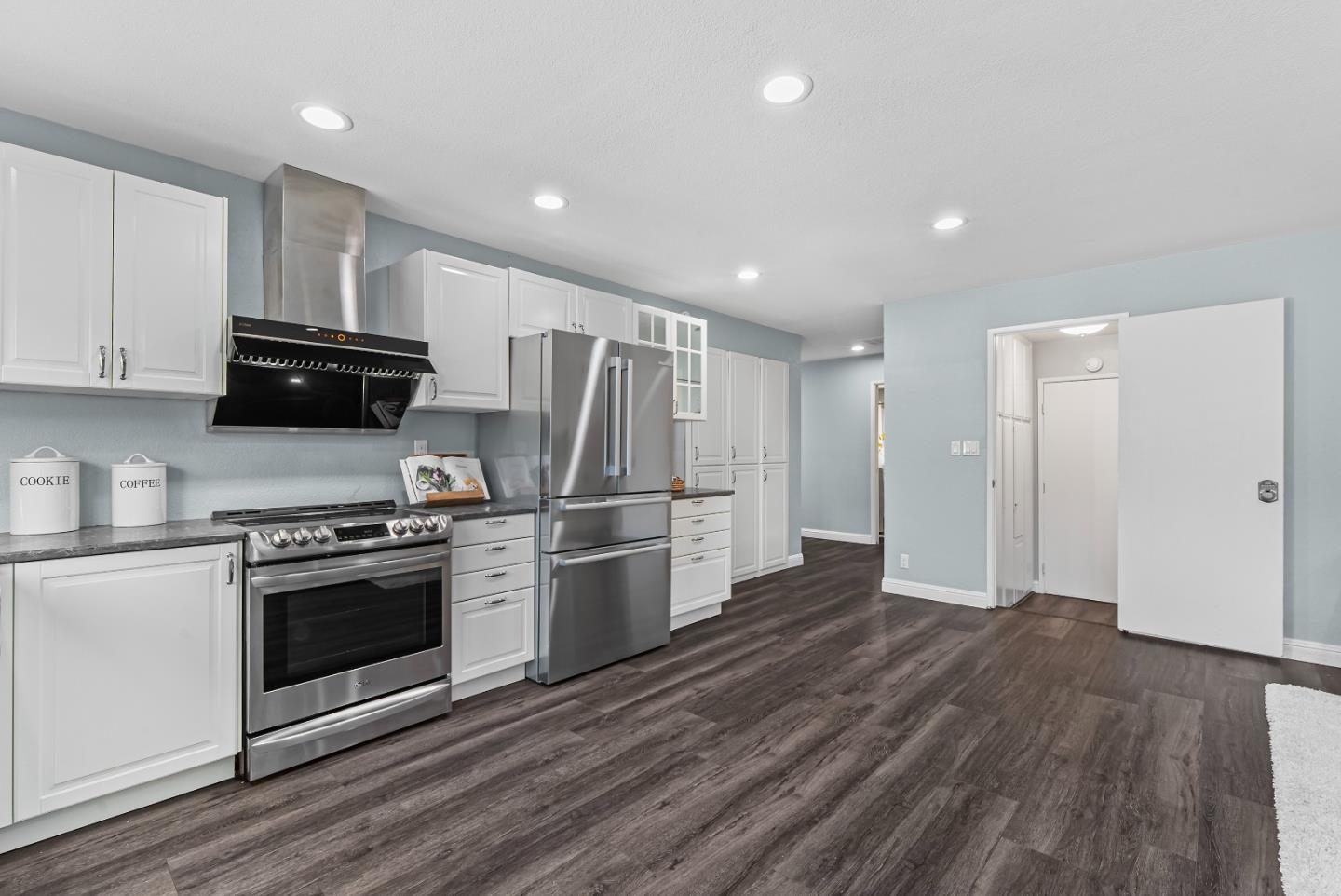 Detail Gallery Image 15 of 46 For 1049 Branbury Way, San Jose,  CA 95133 - 4 Beds | 2 Baths