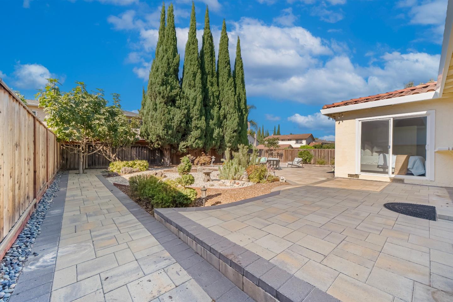 Detail Gallery Image 33 of 46 For 1049 Branbury Way, San Jose,  CA 95133 - 4 Beds | 2 Baths