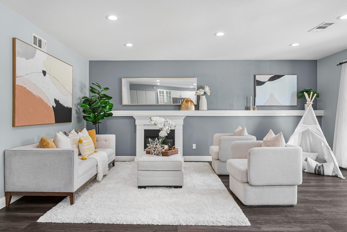 Detail Gallery Image 9 of 46 For 1049 Branbury Way, San Jose,  CA 95133 - 4 Beds | 2 Baths