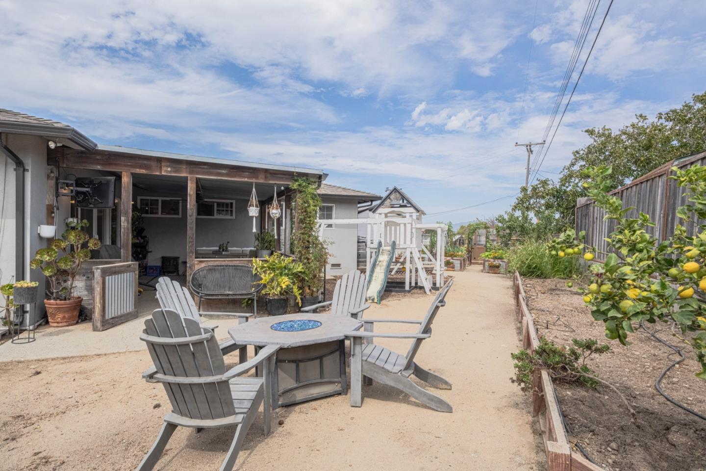 Detail Gallery Image 35 of 44 For 17045 Nina Ct, Salinas,  CA 93908 - 3 Beds | 2 Baths