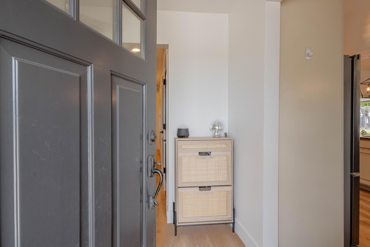Detail Gallery Image 5 of 44 For 17045 Nina Ct, Salinas,  CA 93908 - 3 Beds | 2 Baths
