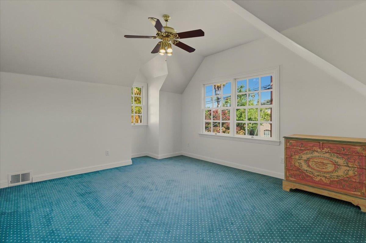 Detail Gallery Image 32 of 48 For 883 Riverside Dr, San Jose,  CA 95125 - 5 Beds | 3 Baths