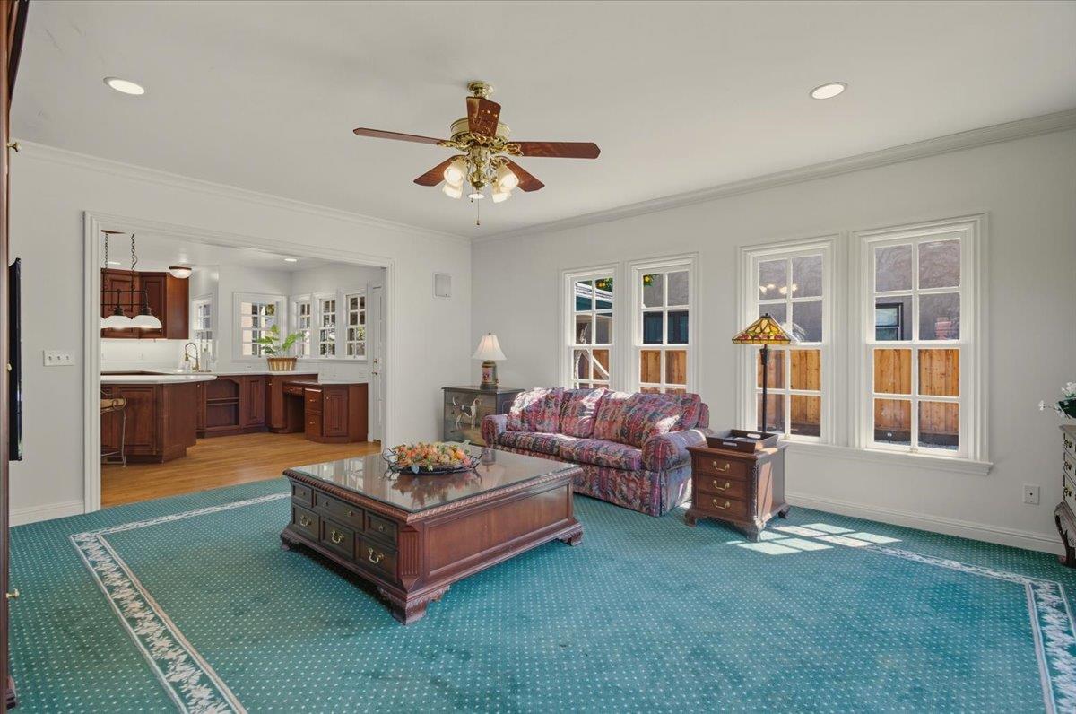 Detail Gallery Image 9 of 48 For 883 Riverside Dr, San Jose,  CA 95125 - 5 Beds | 3 Baths