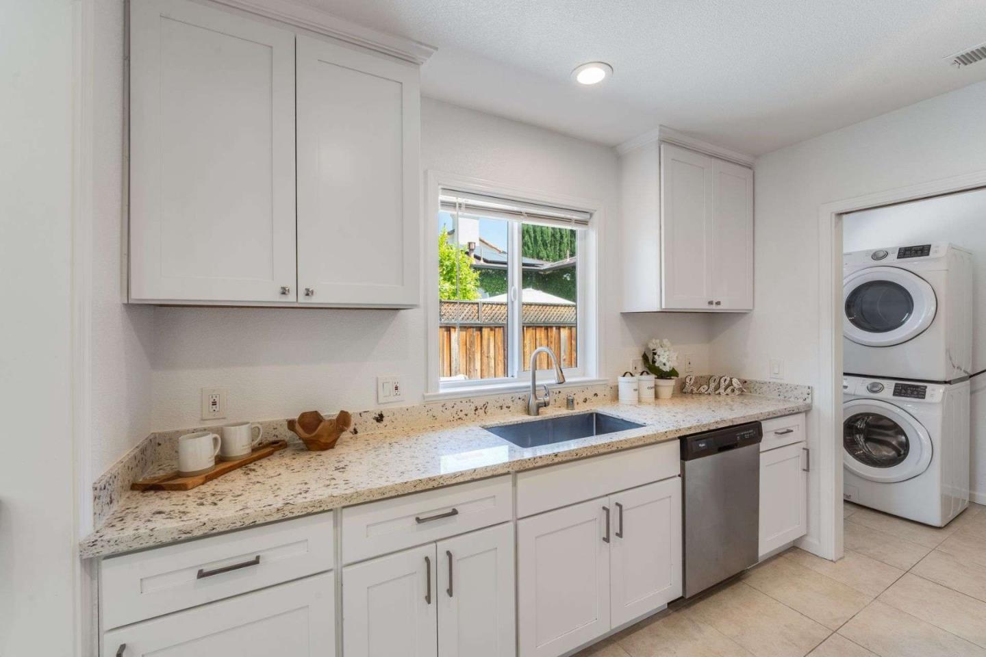 Detail Gallery Image 12 of 26 For 750 Schiele Ave, San Jose,  CA 95126 - 3 Beds | 2 Baths