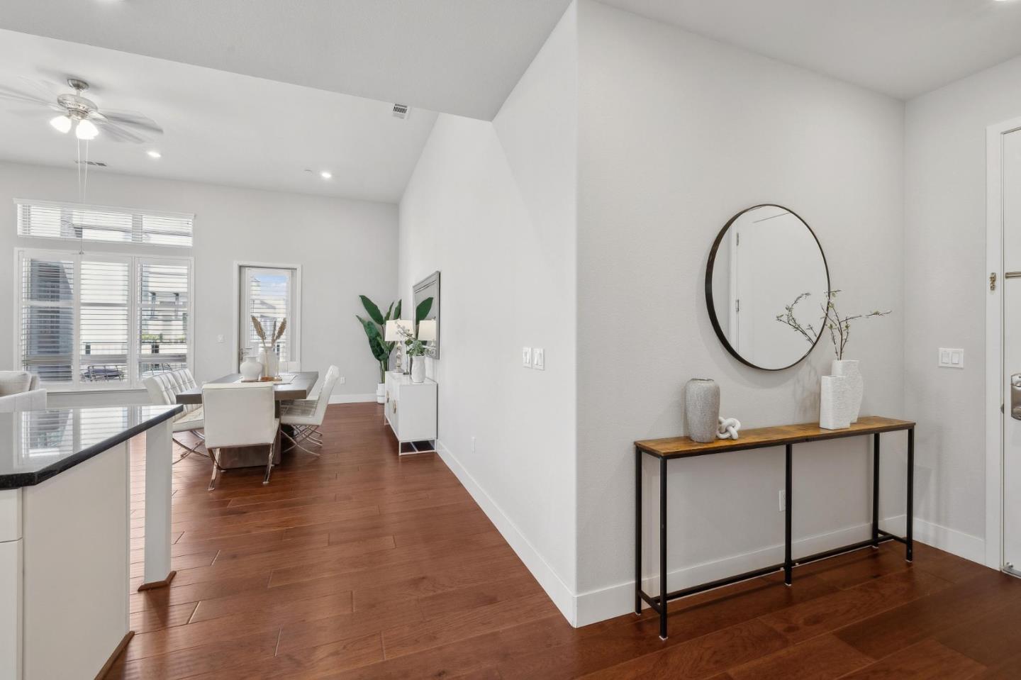 Detail Gallery Image 5 of 36 For 1028 Foster Square Ln #404,  Foster City,  CA 94404 - 3 Beds | 2 Baths