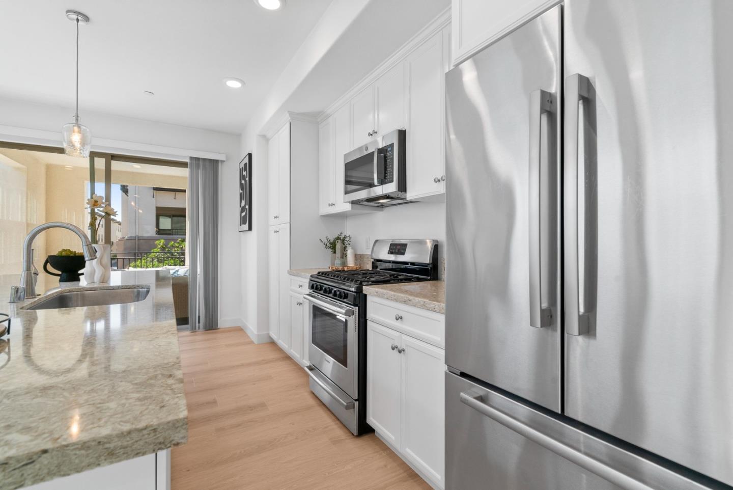 Detail Gallery Image 17 of 45 For 1087 Bigleaf Pl #108,  San Jose,  CA 95131 - 2 Beds | 2/1 Baths