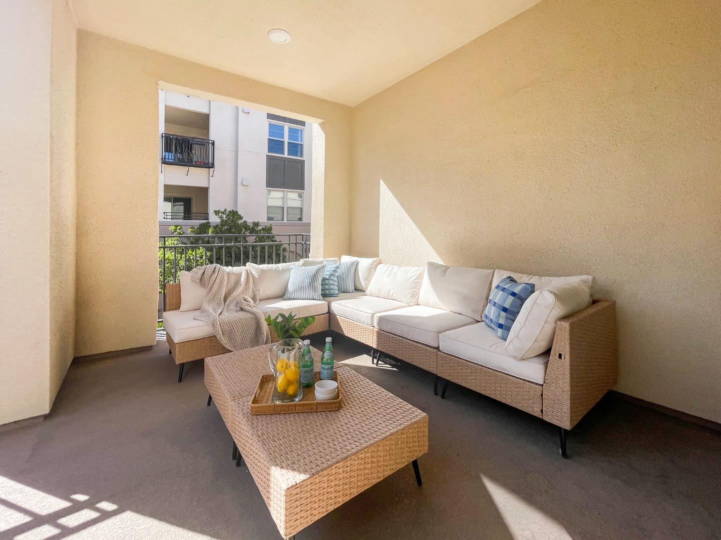 Detail Gallery Image 23 of 45 For 1087 Bigleaf Pl #108,  San Jose,  CA 95131 - 2 Beds | 2/1 Baths