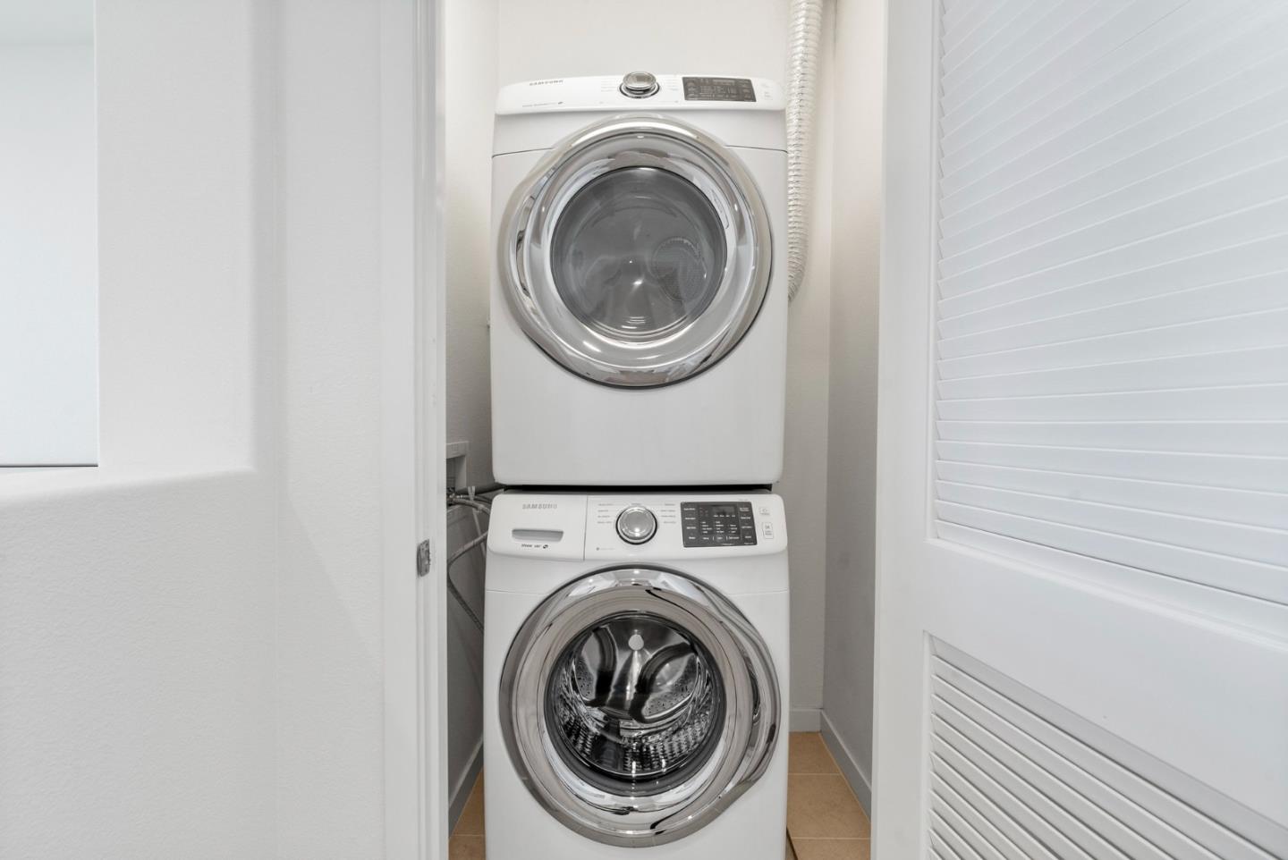 Detail Gallery Image 25 of 45 For 1087 Bigleaf Pl #108,  San Jose,  CA 95131 - 2 Beds | 2/1 Baths